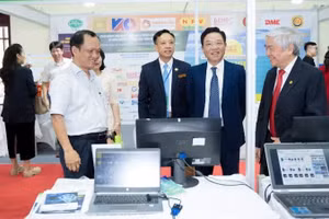 Le Vietnam veut accélérer le développement des robots, de l'IA et des drones « Made in Vietnam »