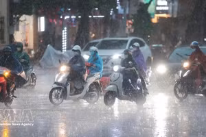De fortes pluies vont faire leur retour dans le Nord, des orages sont attendus à Hanoi dimanche soir 14 juin. Photo : VNA 