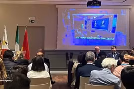 Colloque sur la coopération technologique Vietnam-Italie dans la région du Piémont. Photo : VNA.