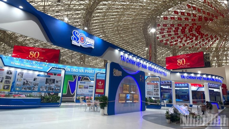 Espace d’exposition du secteur des finances. expo-finance.jpg