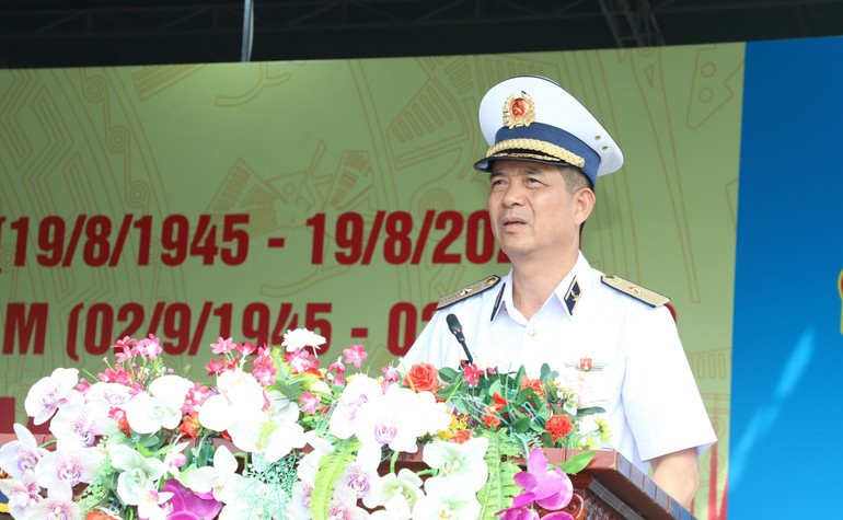 Le général de brigade Nguyen An Phong a prononcé un discours d'encouragement. Photo : NDEL. nguyen-an-phong.jpg