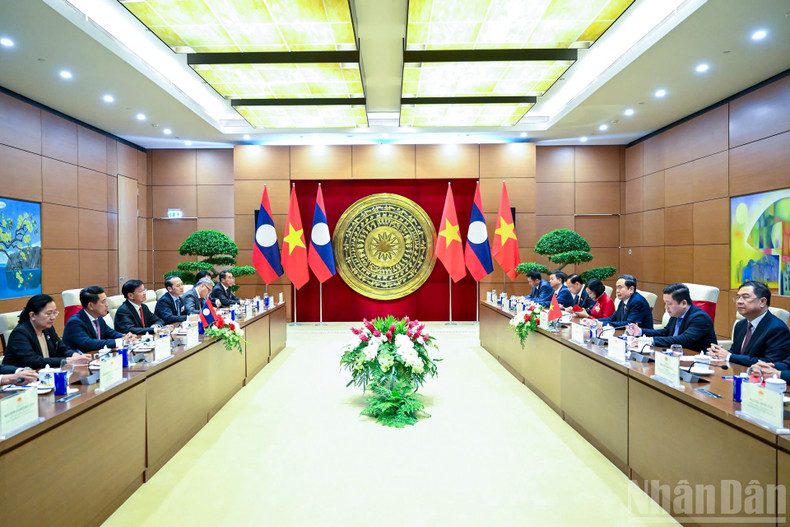 Lors de la rencontre. an-laos-vn.jpg