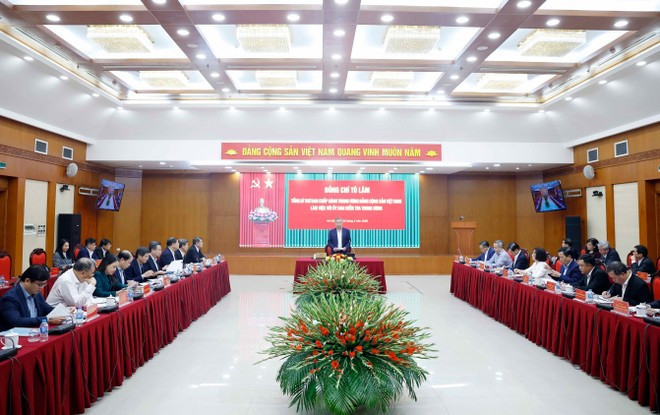 Vue d’ensemble de la réunion, à Hanoi, le 5 mars. Photo : VNA.