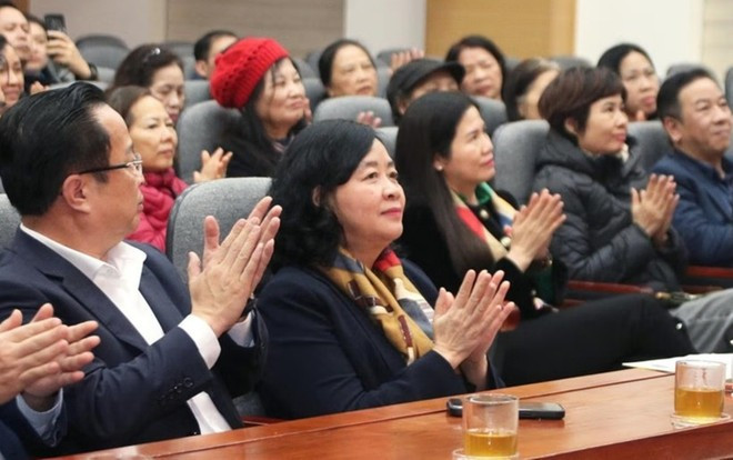 La présidente du CC du Front de la Patrie du Vietnam, Bui Thi Minh Hoai. Photo : VNA.