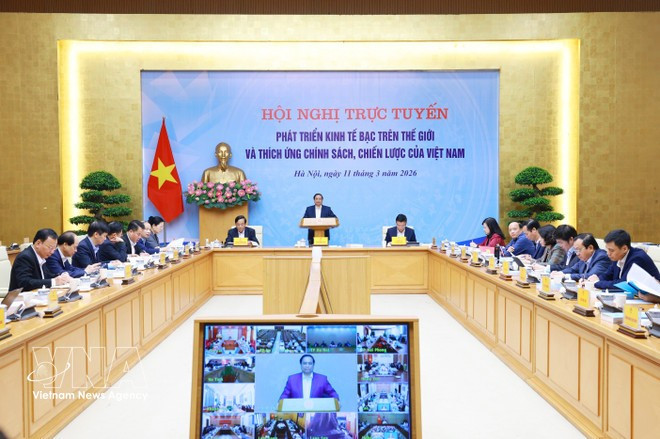 La conférence sur le développement de la silver économie ou économie des seniors dans le monde et sur l’adaptation des politiques et stratégies vietnamiennes à ce domaine émergent. Photo : VNA.