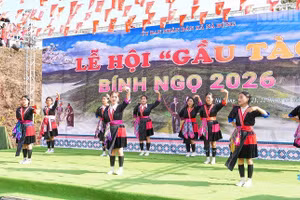 La Journée vise à mettre à l’honneur la culture de l’ethnie Hmong, à renforcer la solidarité entre les différentes communautés ethniques, ainsi qu’à promouvoir l’image, la population, la culture et le tourisme de Dien Bien. Photo : NDEL.