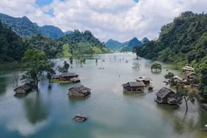 Le paysage de Ta Phinh pendant la saison des eaux. Photo : vietnamnet.vn