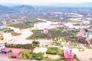 Les crues en provenance de l'amont ont provoqué des inondations généralisées à Bac Ninh. Photo : NDEL.