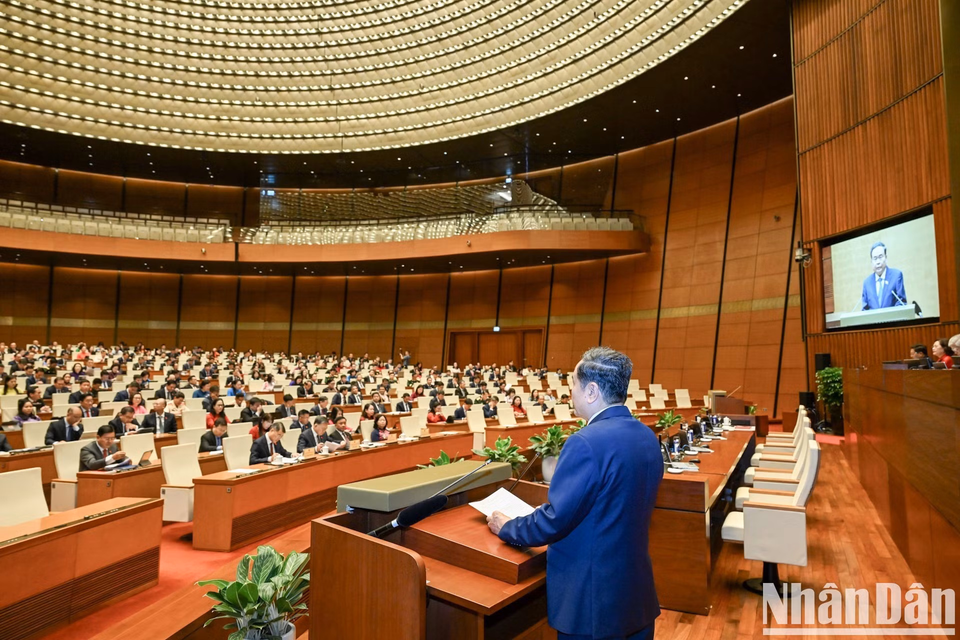 Vue d'ensemble de la séance d'ouverture de la première session extraordinaire de la XVIe législature de l'Assemblée nationale.