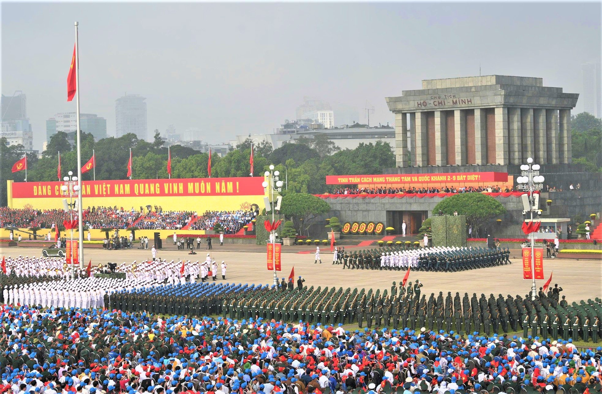 Le défilé de la Fête nationale incarne l'unité, la volonté et la confiance. Photo : NDEL.
