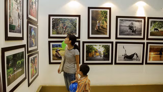 « Couleurs de la vie » à travers le regard d’anciens élèves de Hanoi ảnh 9