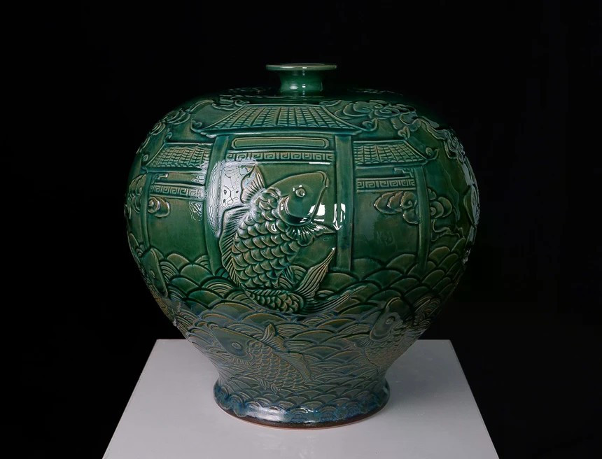 Vase en glaçure émeraude réalisé par Quang. 4.jpg
