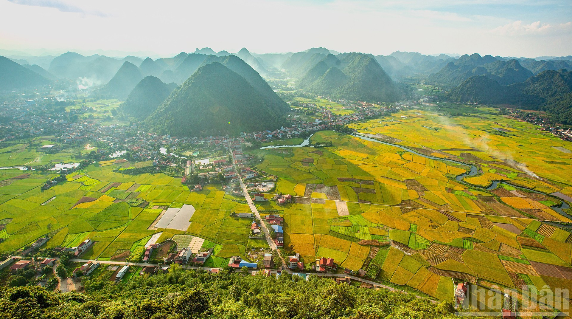 Le soleil de l’après-midi à Bac Son. Photo : NDEL.