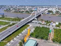 Le pont Tran Hoang Na, qui enjambe la rivière Can Tho. Photo : VNA.