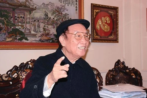 Après une longue maladie, malgré les soins attentifs prodigués par le Parti, l’État, les professeurs, médecins et sa famille, l'ancien vice-président du Conseil des ministres Doan Duy Thanh est décédé à 6h43 le 6 février 2026 (19e jour du dernier mois lunaire de l’année du Serpent), à l’Hôpital central militaire 108, à l’âge de 97 ans. Photo: qdnd.vn