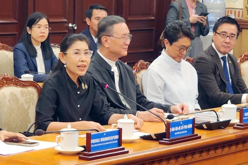 L’ambassadrice de Thaïlande au Vietnam, Urawadee Sriphiromya, prend la parole. Photo: baodautu