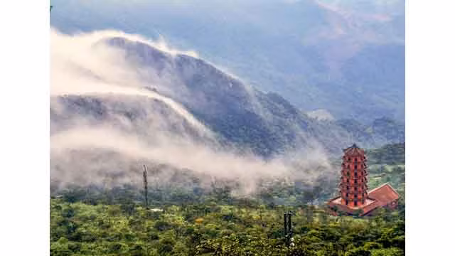 Le mont de Yên Tu en automne ảnh 1