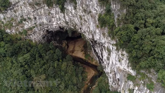 Découverte de Hang En, 3e grande grotte du monde ảnh 7