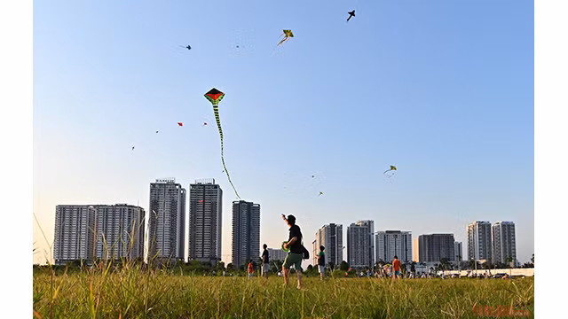 Hanoi fait face à une chaleur féroce en juin ảnh 7