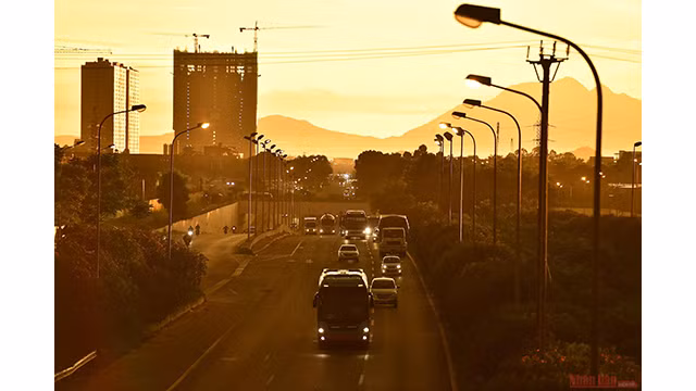 Hanoi fait face à une chaleur féroce en juin ảnh 10
