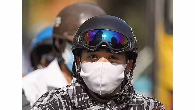 Hanoi fait face à une chaleur féroce en juin ảnh 2