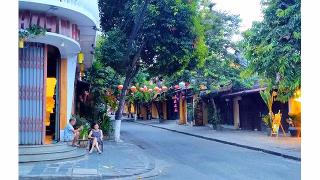 La vieille ville de Hôi An est calme pendant les jours de l’épidémie de Covid-19 ảnh 5 La vieille ville de Hôi An est calme pendant les jours de l’épidémie de Covid-19 ảnh 5