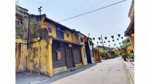La vieille ville de Hôi An est calme pendant les jours de l’épidémie de Covid-19 ảnh 3 La vieille ville de Hôi An est calme pendant les jours de l’épidémie de Covid-19 ảnh 3