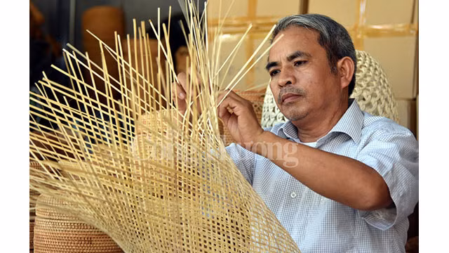 Phu Vinh : un siècle de préservation de la quintessence du village de vannerie ảnh 2