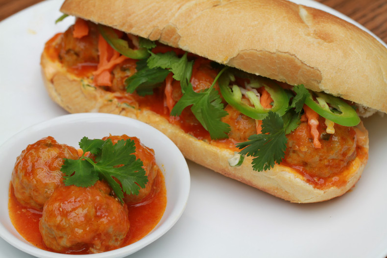 Le fameux banh mi vietnamien ....