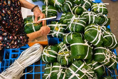 En 2011, le village de Tranh Khuc, spécialisé dans la fabrication du banh chung, a été reconnu comme village de métier traditionnel par le Comité populaire municipal de Hanoi. Photo : langngheviet.