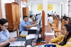 La transformation numérique contribue à réduire les délais de traitement des procédures administratives dans la province de Quang Tri. Photo : VNA.