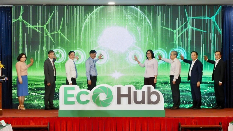 Cérémonie de lancement de la plateforme de commerce électronique B2B « verte » – EcoHub. Photo : Comité d’organisation.