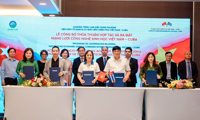 Cérémonie de lancement du réseau de biotechnologie Vietnam-Cuba. Photo : VnExpress.