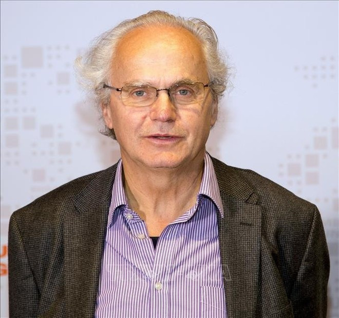 Le professeur Michael Brie, philosophe et chercheur allemand, spécialiste du socialisme, du communisme et des transformations sociales. Photo: VNA.