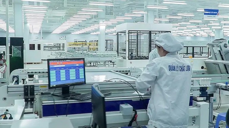Production de panneaux solaires dans une usine SolarBK de la région de Ba Ria-Vung Tau (anciennement).