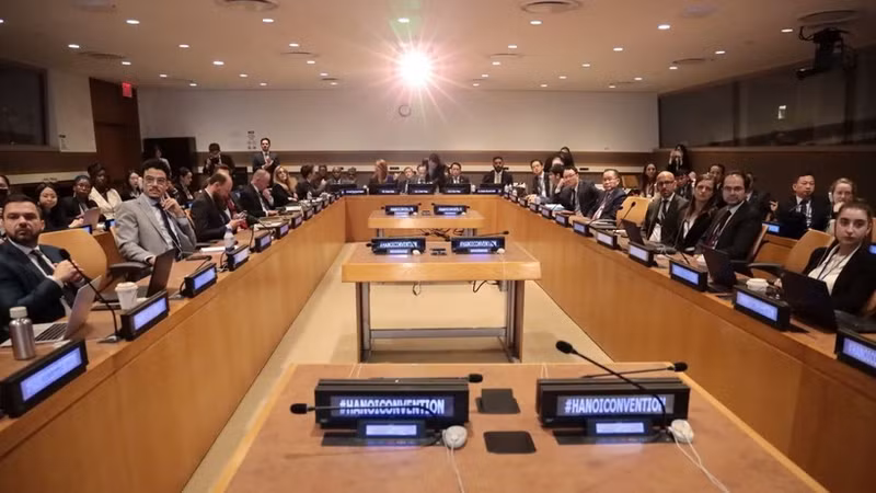 Les délégués lors de l’ouverture de la cérémonie de signature de la Convention des Nations Unies contre la cybercriminalité. Photo : Ministère vietnamien des Affaires étrangères. 