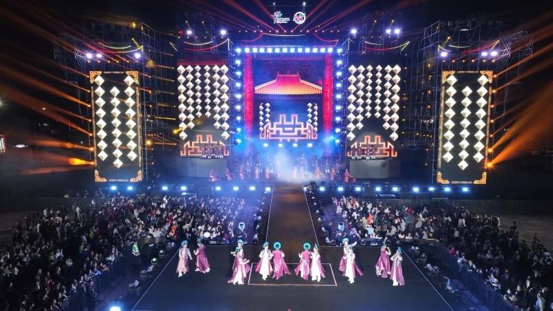 Cérémonie de clôture de l’Année nationale du tourisme – Huê 2025. Photo : NDEL.