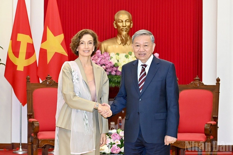 Le secrétaire général du Parti, To Lam et Audrey Azoulay, directrice générale de l'UNESCO. Photo: NDEL.
