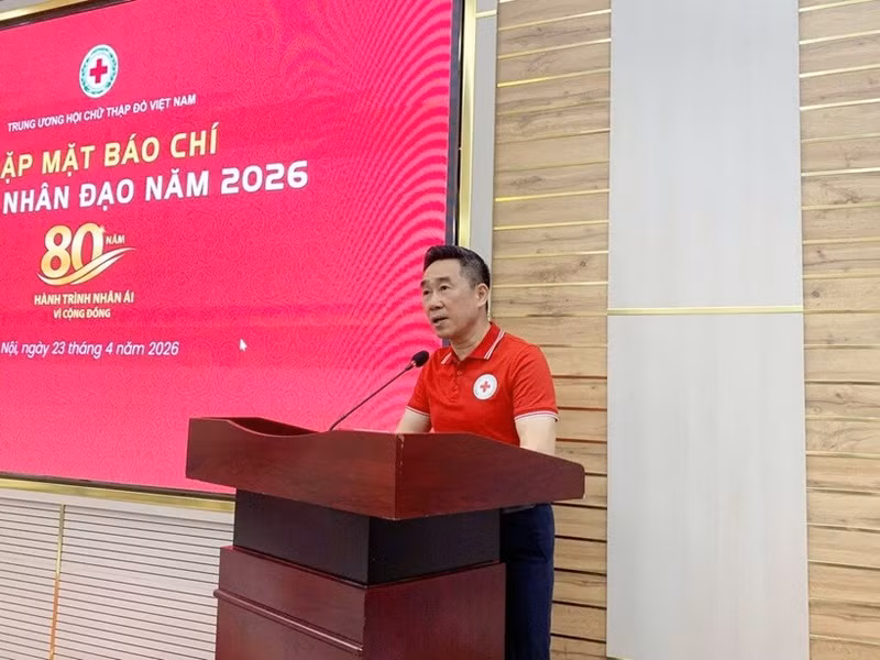 Nguyen Hai Anh, vice-président et secrétaire général du Comité central de la Croix-Rouge vietnamienne, prend la parole. Photo : VNA.