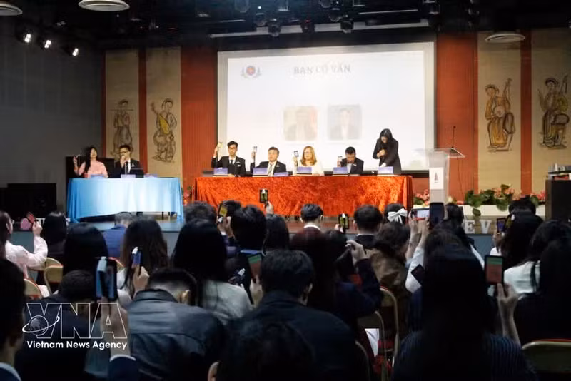 Le deuxième Congrès de l’Union des associations d’étudiants vietnamiens en Europe. Photo : VNA.