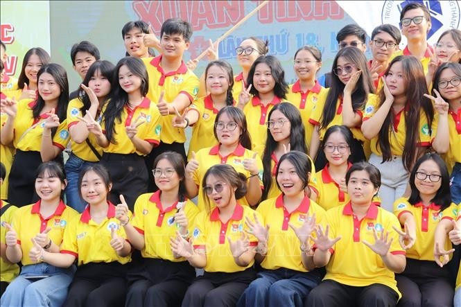 Lors du lancement de la 18ᵉ édition de la campagne « Printemps du volontariat » (Xuân tình nguyên) le 3 janvier à Hô Chi Minh-Ville. Photo : VNA.