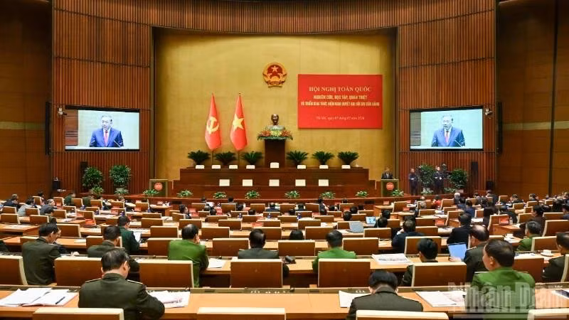 Panorama de la conférence. Photo: Nhân Dân.