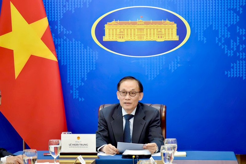 Le secrétaire du Comité central du Parti et ministre vietnamien par intérim des Affaires étrangères, Le Hoai Trung. Photo : VNA.