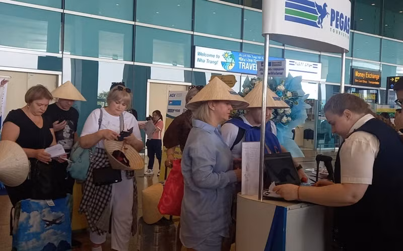 Le nombre de touristes russes au Khanh Hoa est en forte hausse. Photo : VOV.