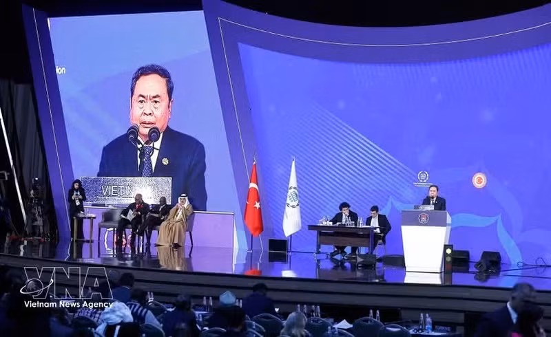 Le président de l’Assemblée nationale Tran Thanh Man s’exprime lors du débat général de l’UIP-152. Photo : VNA.