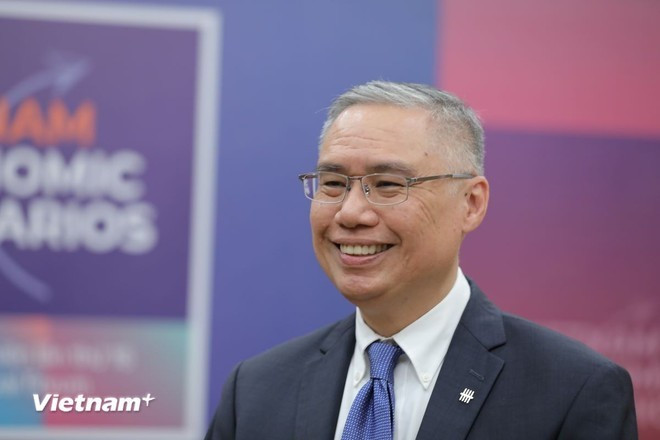 Suan Teck Kin, responsable de la recherche économique mondiale à la banque UOB. Photo: VNA.