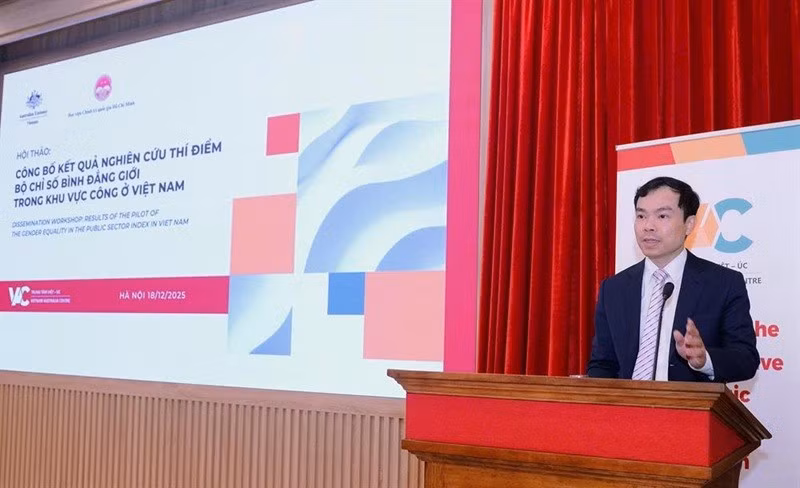 Le prof.associé-Dr Nguyên Manh Hung, directeur adjoint de l’Académie nationale de politique Hô Chi Minh-Ville et vice-président du Conseil théorique central. Photo : HCMA.