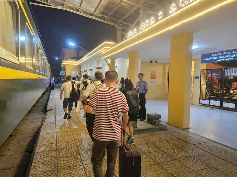 Jusqu’à fin juillet, le train international Vietnam – Chine a transporté près de 4.000 passagers. Photo : VNA.