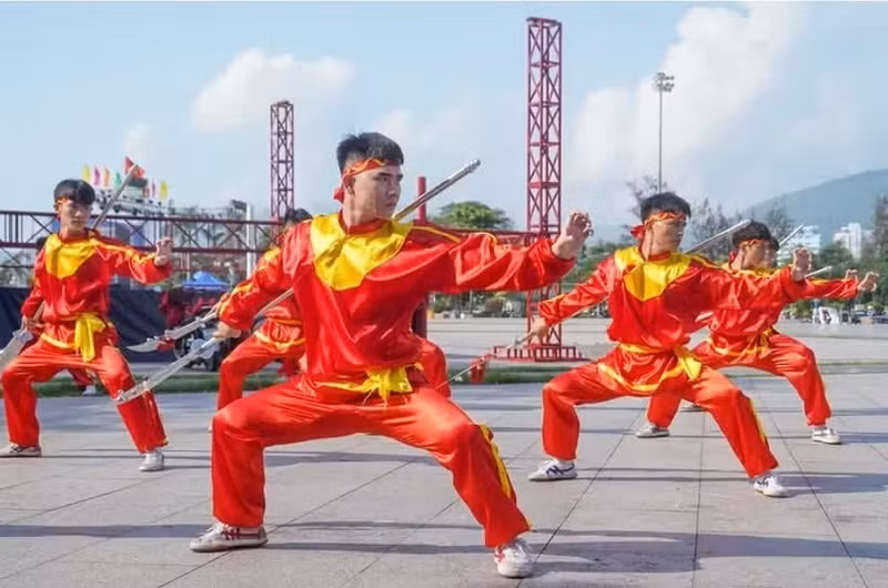 L'esprit de passion pour les arts martiaux a été préservé et transmis de génération en génération par les habitants de Binh Dinh, terre des arts martiaux. Photo : Vietnam+.