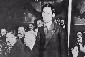 Nguyen Ai Quoc (le Président Ho Chi Minh) intervient au Congrès de Tours, lors de la fondation du Parti communiste français. Premier Vietnamien devenu communiste, il est considéré comme l’un des fondateurs de ce parti (décembre 1920). Photo : Archives.